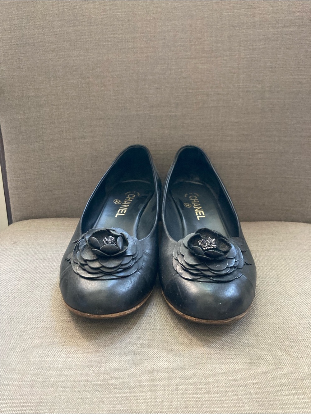 CHANEL Black Leather Camellia Ballet Flats